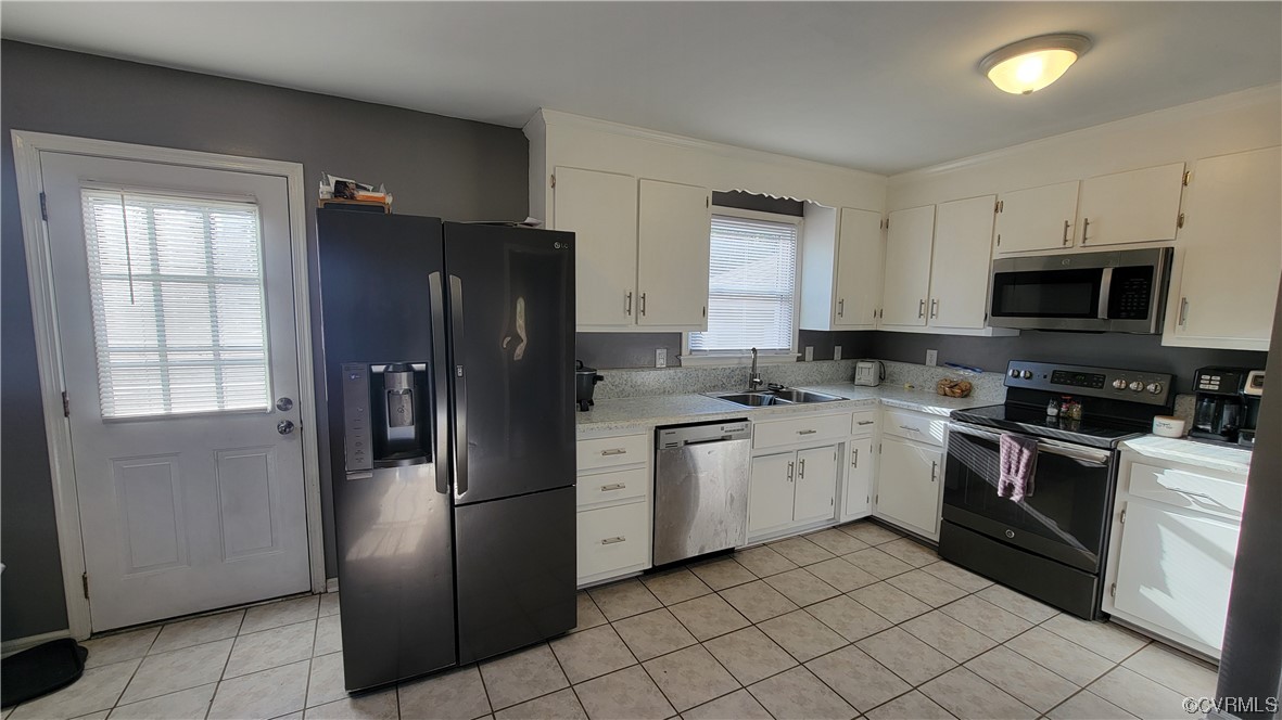 3540 Maple Ridge Lane Hopewell, VA 23860 - Photo 3 of 30 Gallery Image 3