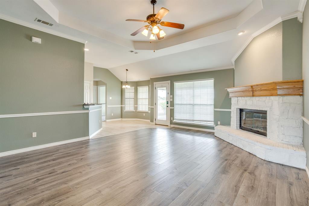 155 Cornerstone Lane Springtown, TX 76082 - Photo 9 of 40