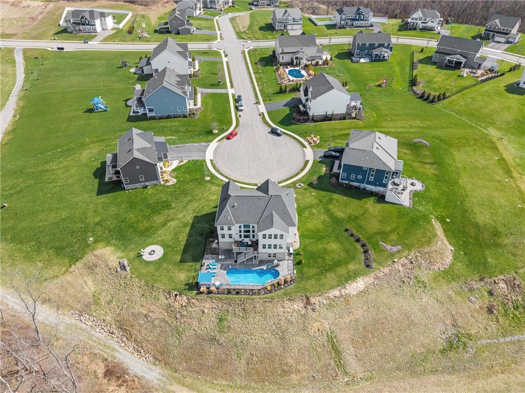 110 Ridgetop Road Mars, PA 16046 - Photo 4 of 37