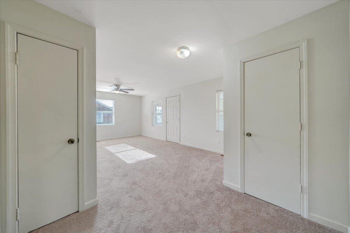 5549 Hollins Road Roanoke, VA 24019 - Photo 11 of 48 a view of entryway