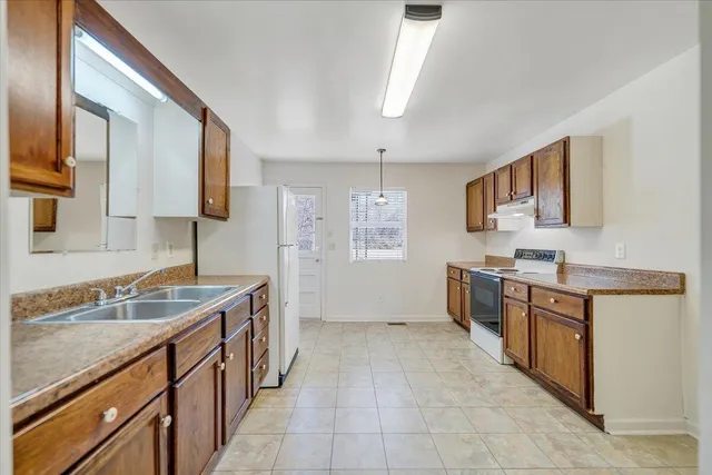 $187,500 | 5549 Hollins Road, Roanoke, VA 24019