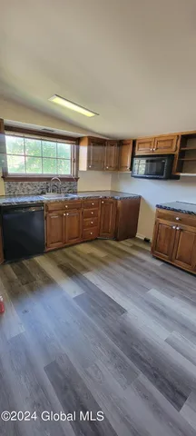 $2,500 | 1570 Union Street, Schenectady, NY 12309