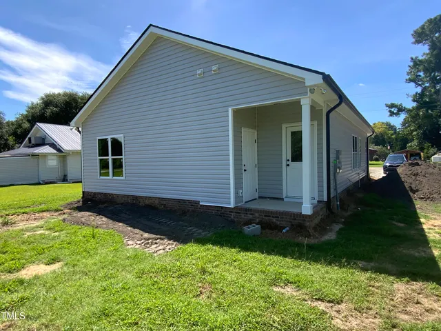 $255,000 | 221 East Jackson Street, Coats, NC 27521