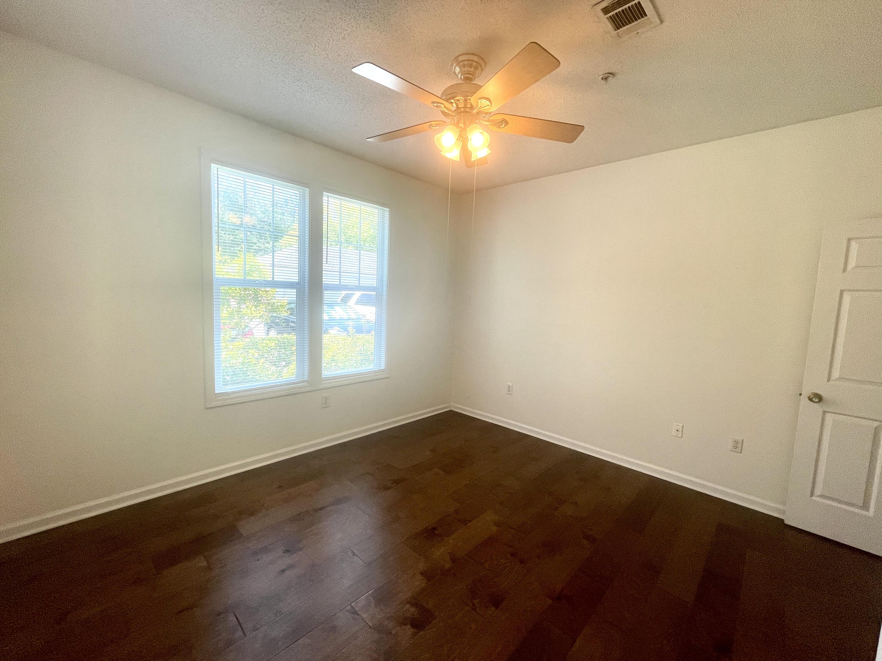 2411 Chatelain Way Mount Pleasant, SC 29464 - Photo 27 of 32 IMG_5088