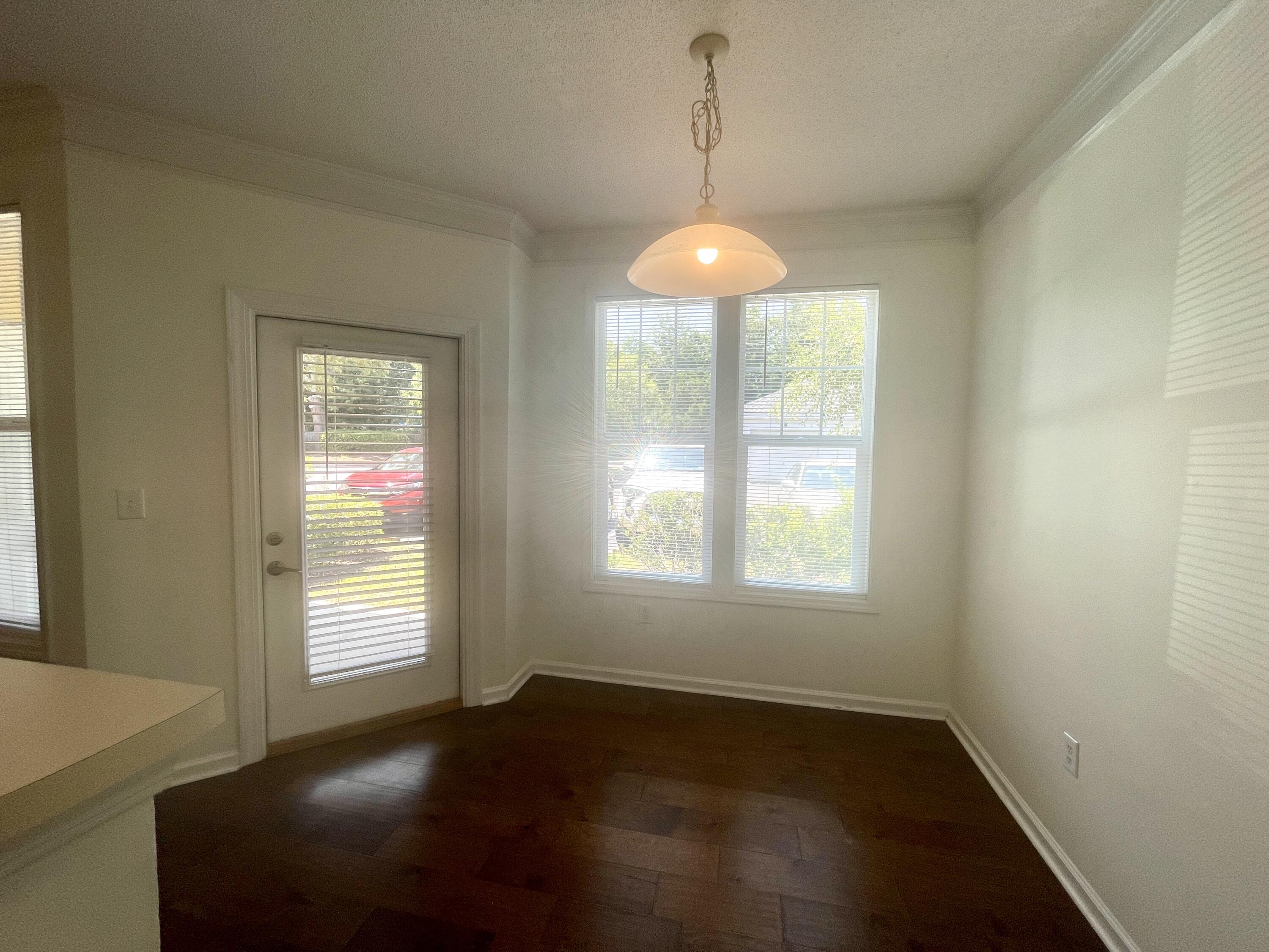 2411 Chatelain Way Mount Pleasant, SC 29464 - Photo 6 of 32 IMG_5067