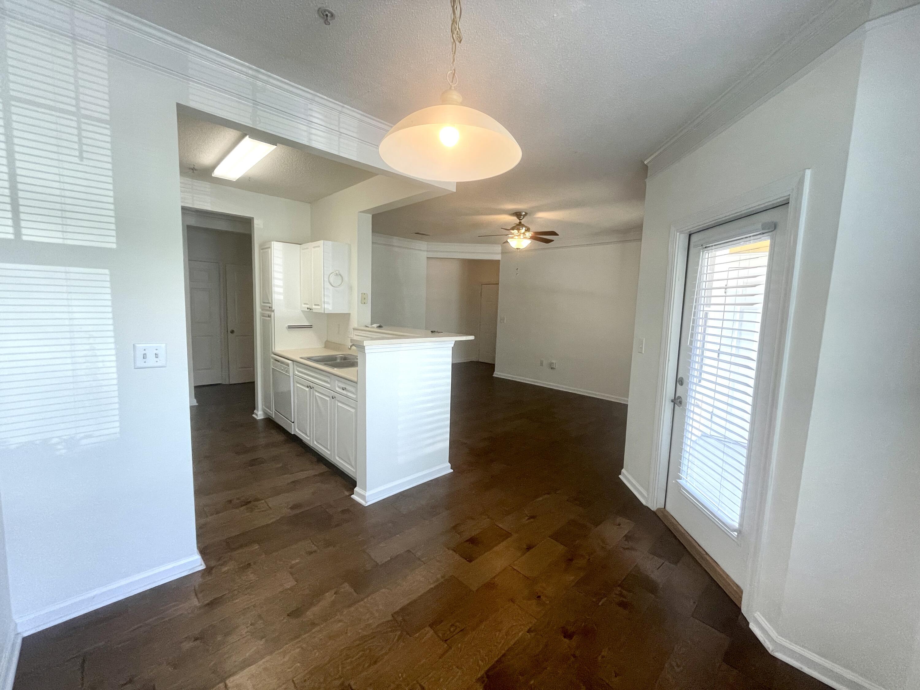 2411 Chatelain Way Mount Pleasant, SC 29464 - Photo 8 of 32 IMG_5069