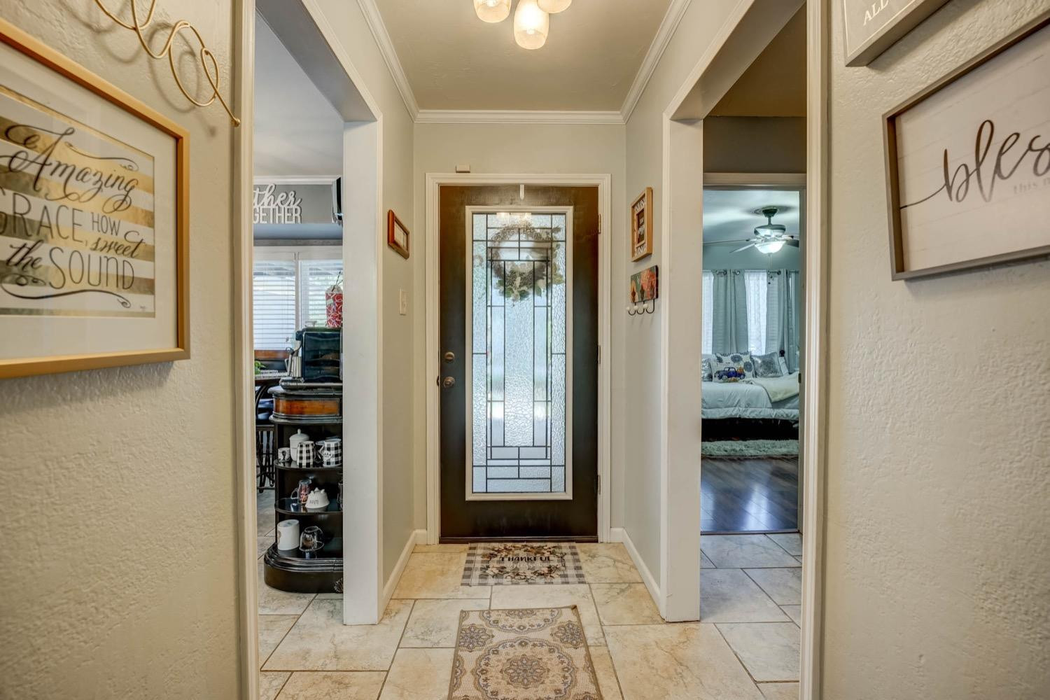 5229 91st Street Lubbock, TX 79424 - Photo 2 of 28