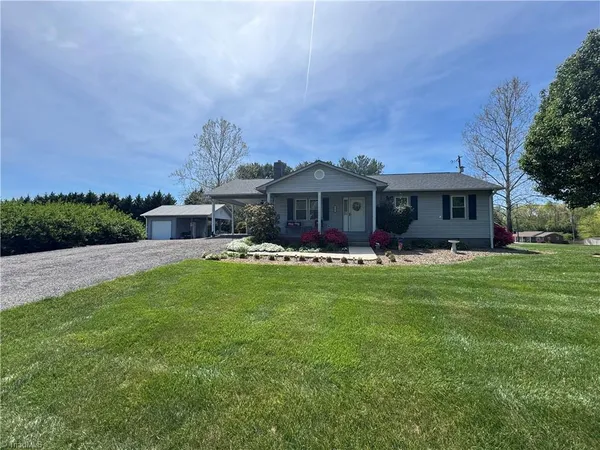 $320,000 | 3145 Volunteer Road, Pinnacle, NC 27043