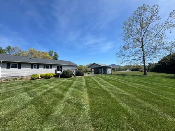 $320,000 | 3145 Volunteer Road, Pinnacle, NC 27043