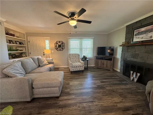 $320,000 | 3145 Volunteer Road, Pinnacle, NC 27043