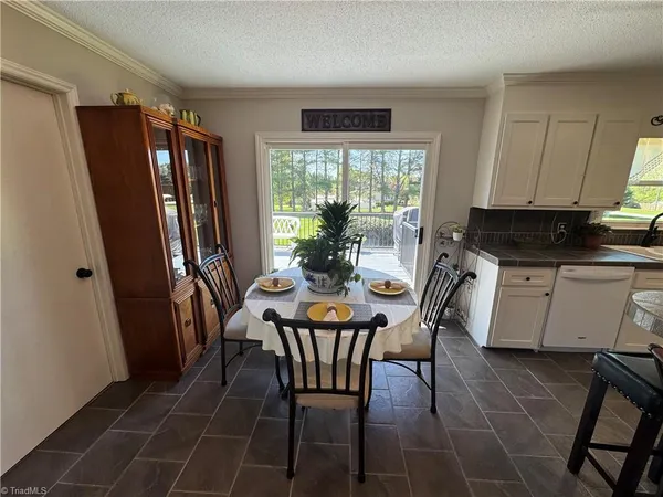 $320,000 | 3145 Volunteer Road, Pinnacle, NC 27043