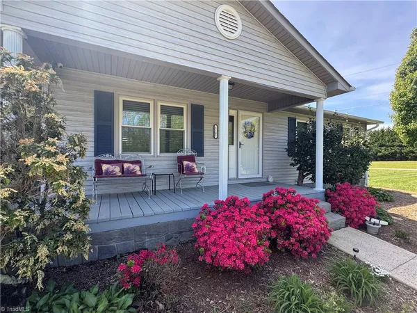 $320,000 | 3145 Volunteer Road, Pinnacle, NC 27043