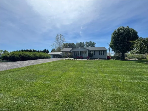 $320,000 | 3145 Volunteer Road, Pinnacle, NC 27043