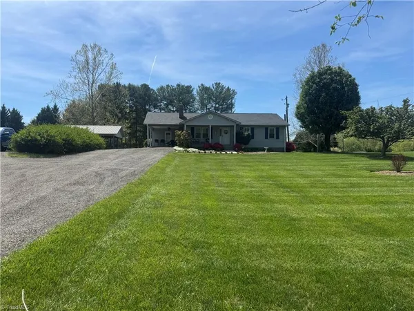 $320,000 | 3145 Volunteer Road, Pinnacle, NC 27043