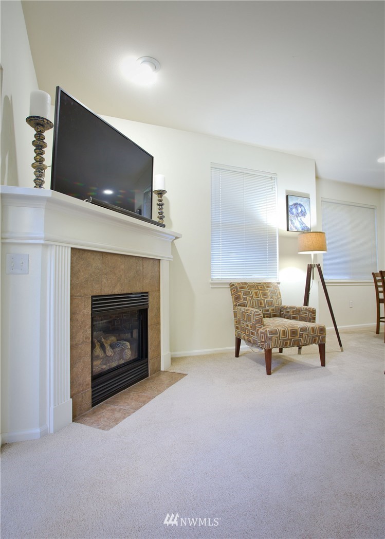 214 South 48th Street, Unit F Renton, WA 98055 - Photo 11 of 25