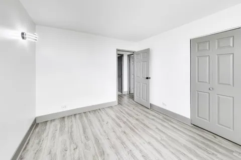 $219,000 | 33 North Main Street, Unit 5B, Lombard, IL 60148