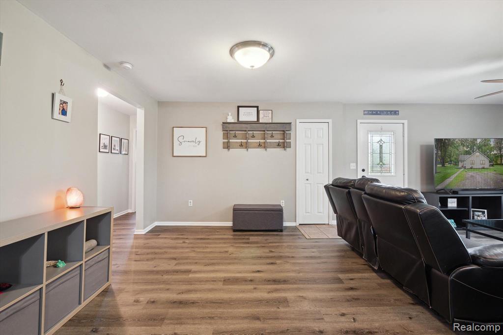 4926 Taft Road Algonac, MI 48001 - Photo 10 of 45