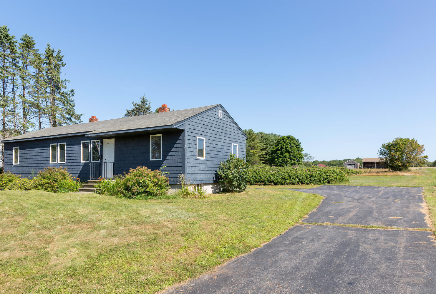 19 Fessenden Road Cape Elizabeth, ME 04107 - Photo 12 of 32 19 Fessenden Rd Cape Elizabeth-large-009