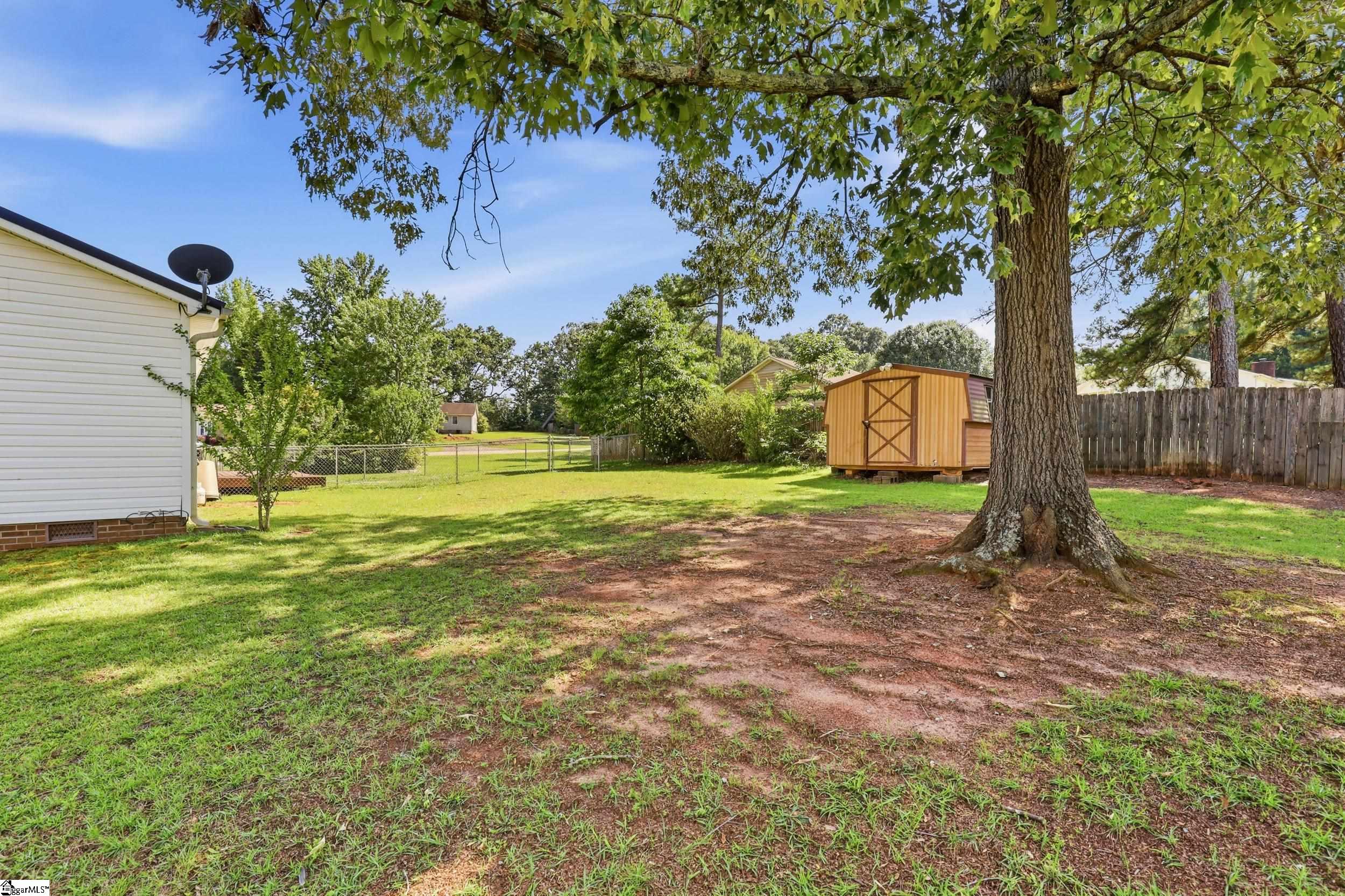 100 Elm Court Easley, SC 29642 - Photo 24 of 35