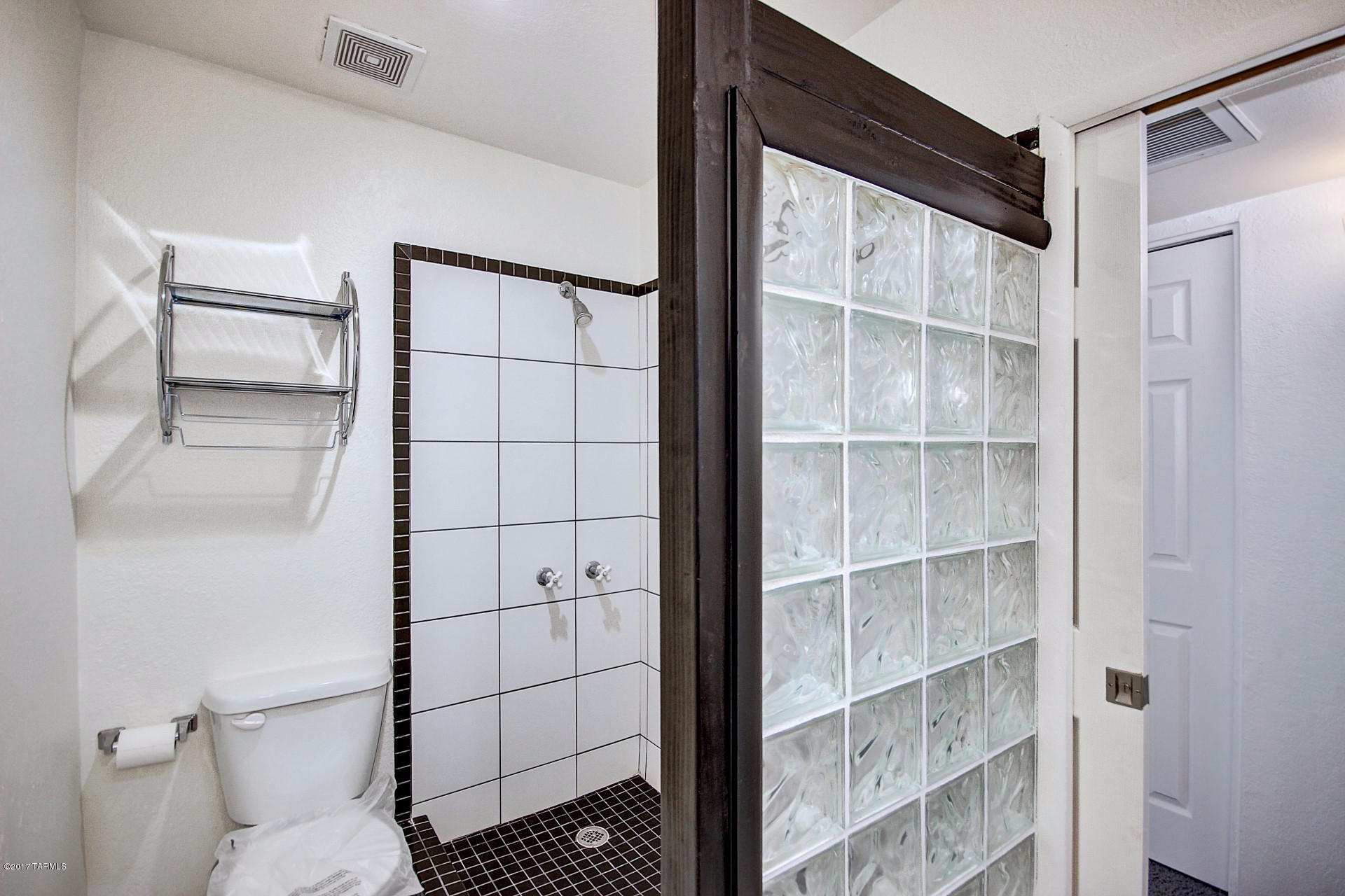 2773 West Anklam Road, Unit D Tucson, AZ 85745 - Photo 13 of 24 Gallery Image 13