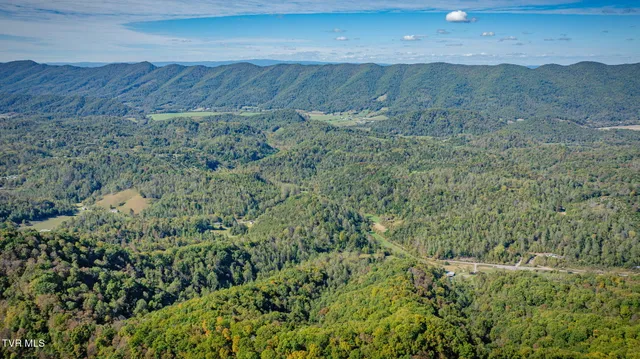 $350,000 | 413 Willow Branch Road, Bristol, VA 24202