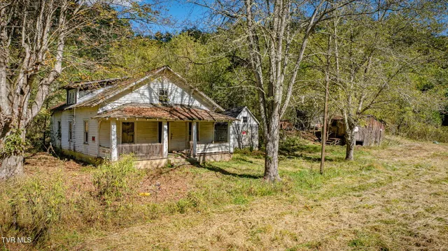 $350,000 | 413 Willow Branch Road, Bristol, VA 24202