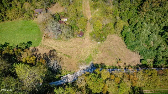 $350,000 | 413 Willow Branch Road, Bristol, VA 24202