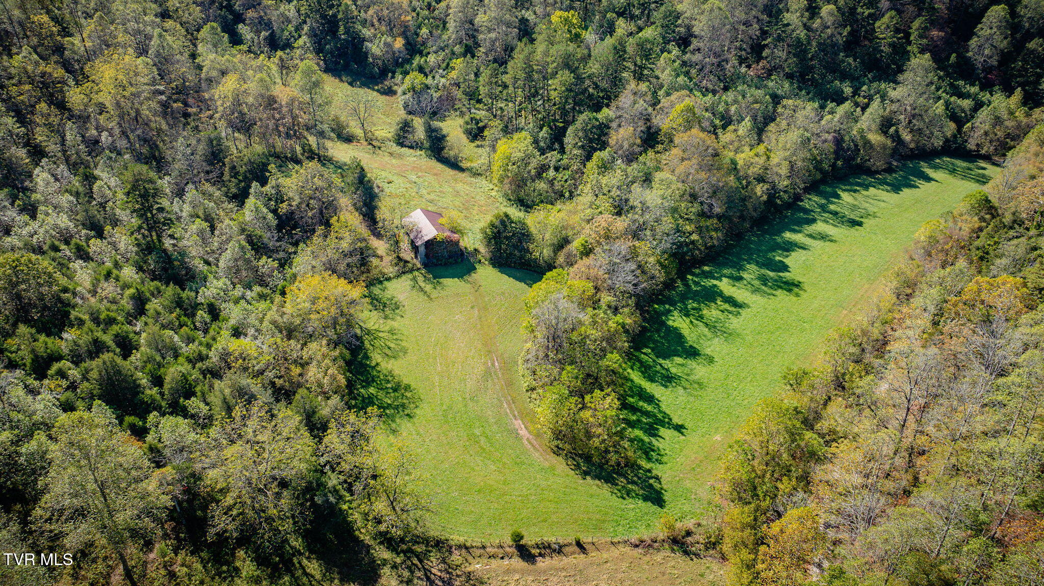 413 Willow Branch Road Bristol, VA 24202 - Photo 8 of 21 114