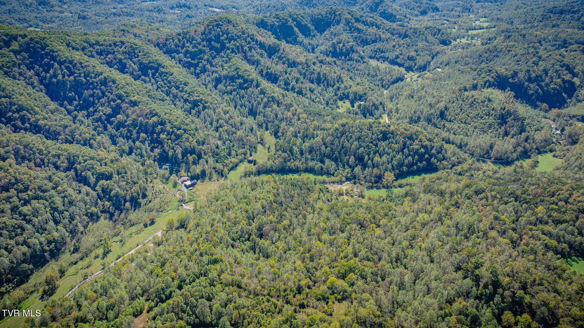 413 Willow Branch Road Bristol, VA 24202 - Photo 10 of 21 102