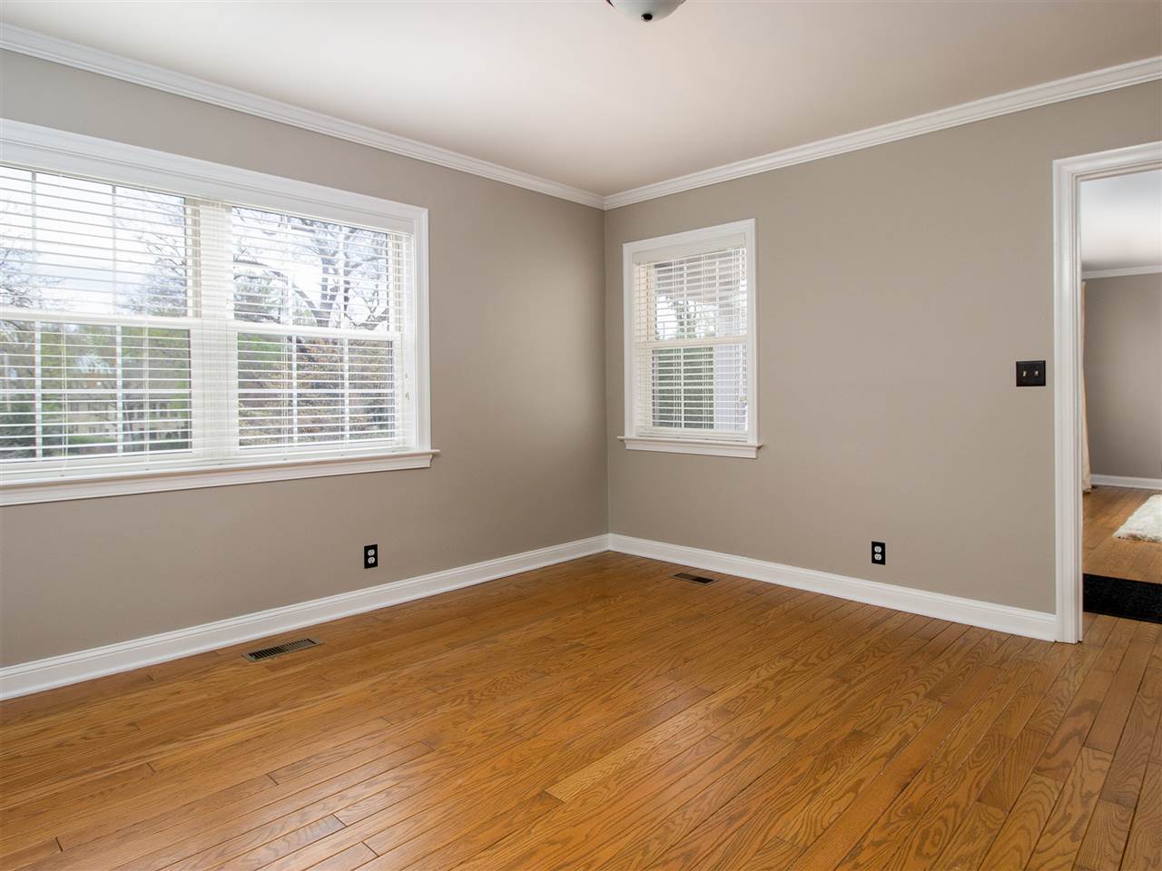 16 Oakwood Road Huntington, WV 25701 - Photo 20 of 32 Gallery Image 20