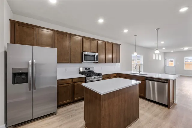 $2,050 | 10249 Badger Run Lane, Magnolia, TX 77354