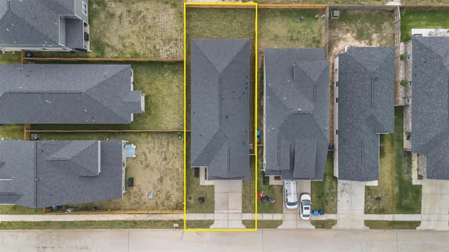 $2,050 | 10249 Badger Run Lane, Magnolia, TX 77354