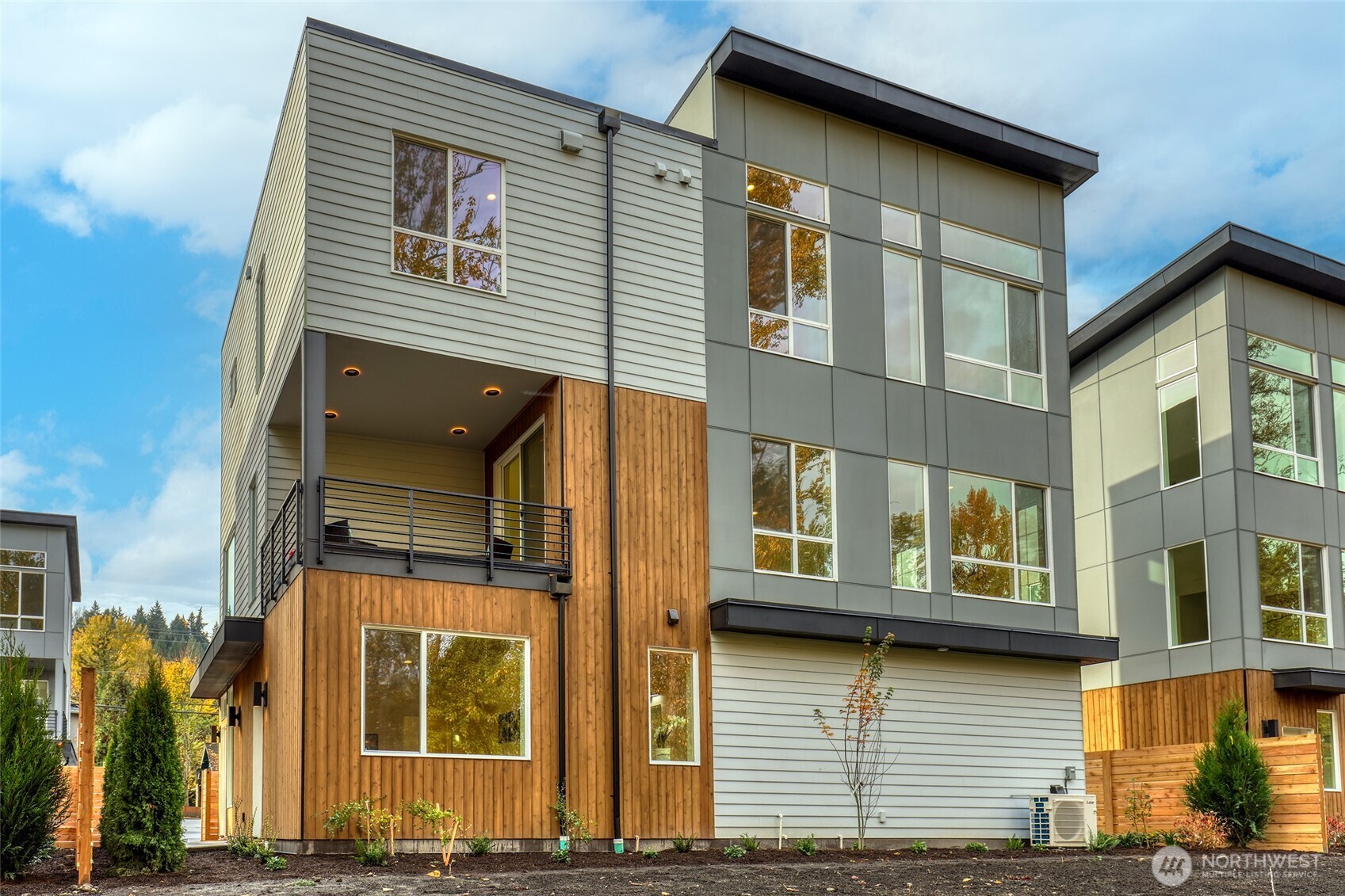 10622 East Riverside Drive Bothell, WA 98011 - Photo 19 of 23