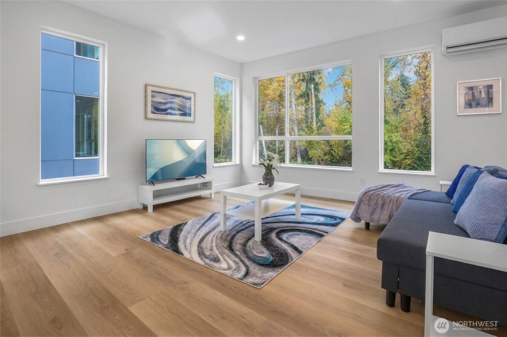 10622 East Riverside Drive Bothell, WA 98011 - Photo 5 of 23