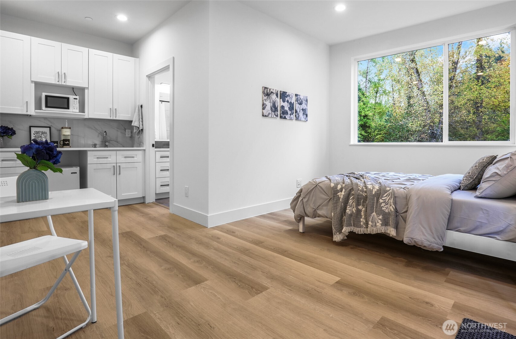 10622 East Riverside Drive Bothell, WA 98011 - Photo 8 of 23