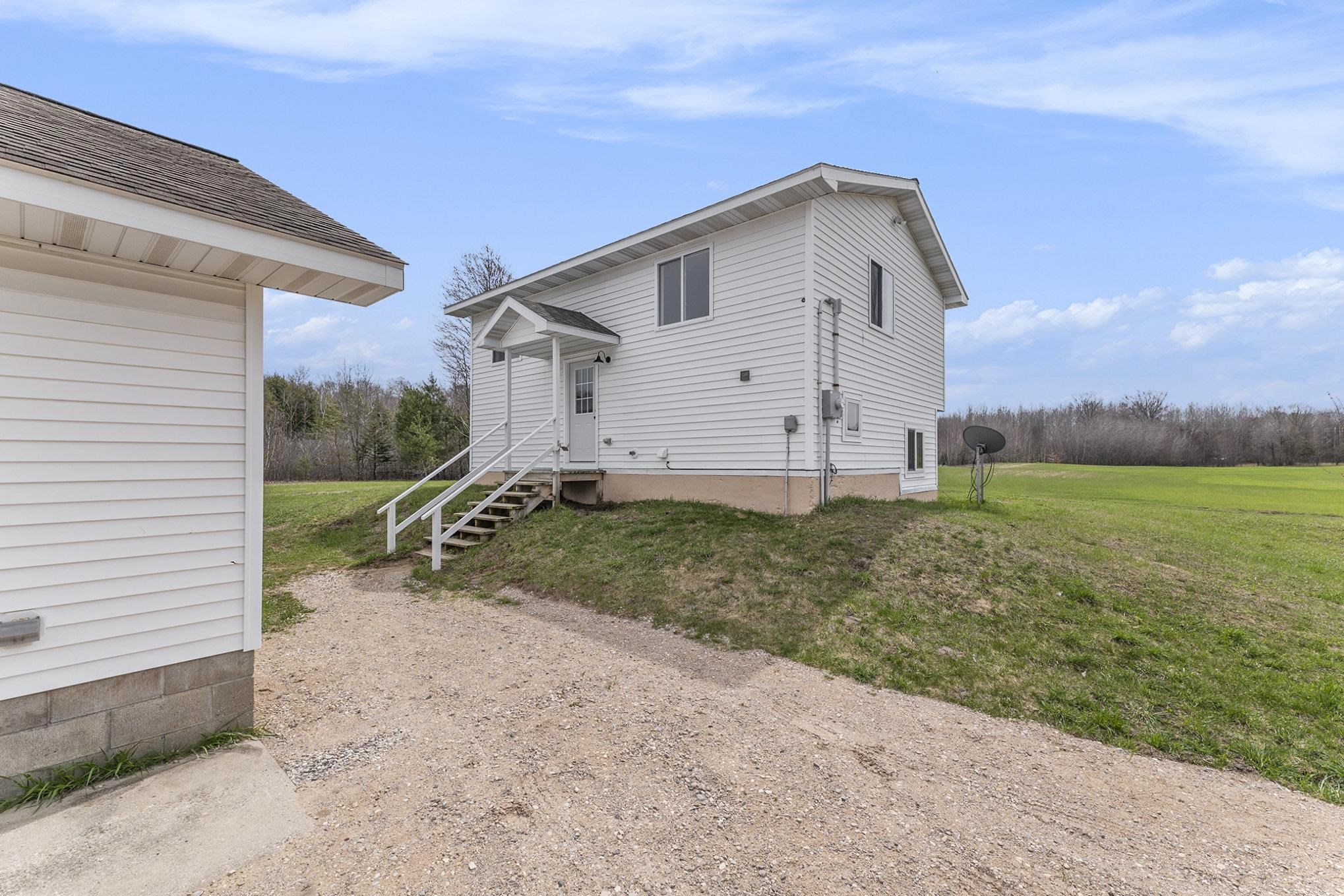 19279 St Johns Road Interlochen, MI 49643 - Photo 22 of 43