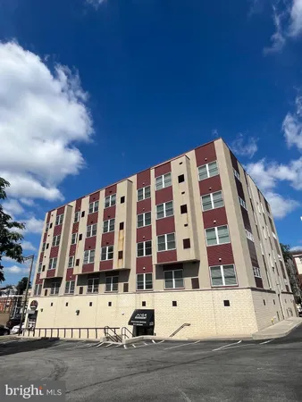 $1,548 | 121-33 South 43rd Street, Unit 102, Philadelphia, PA 19104
