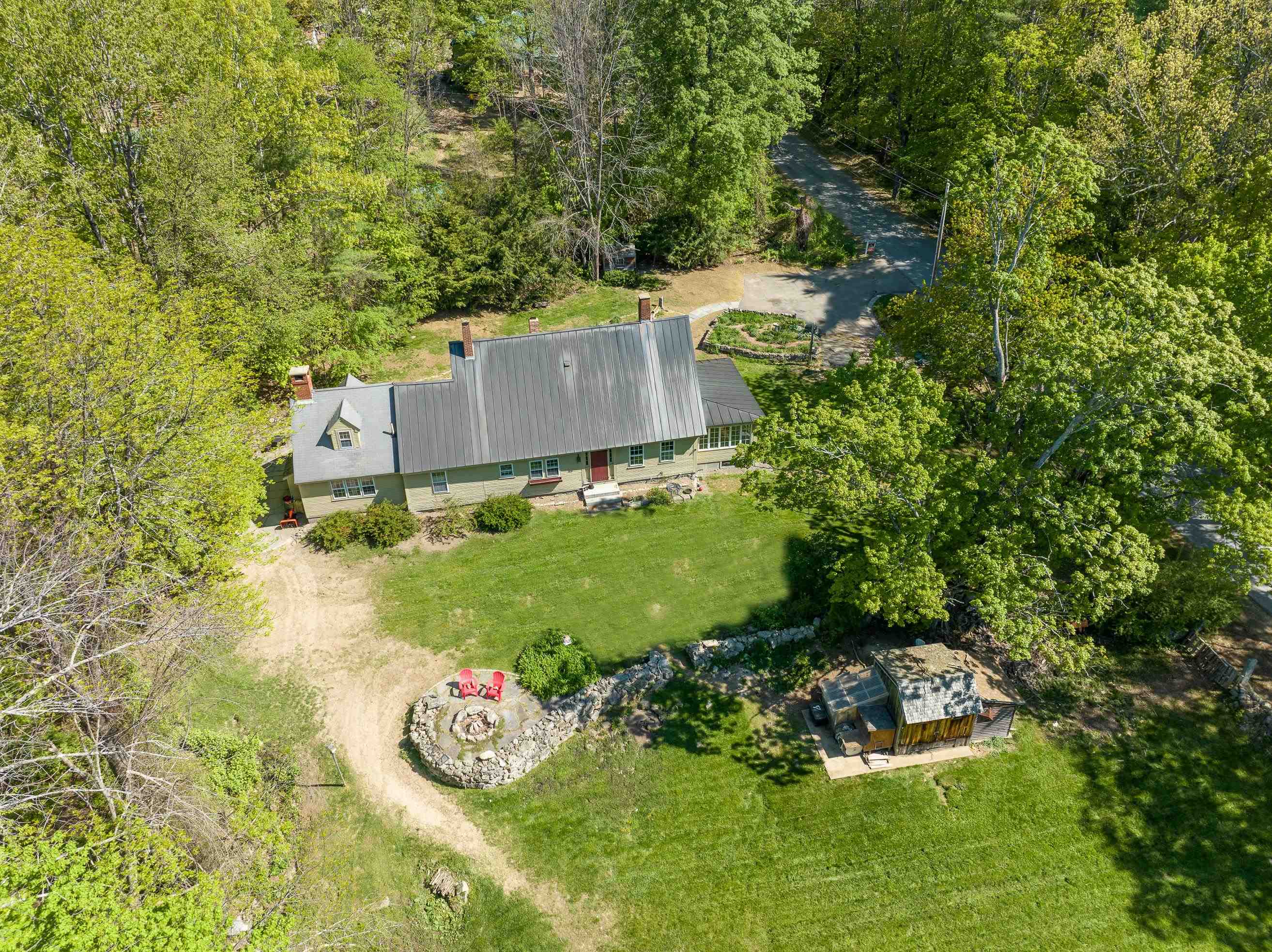 280 Coxboro Road Holderness, NH 03245 - Photo 30 of 31