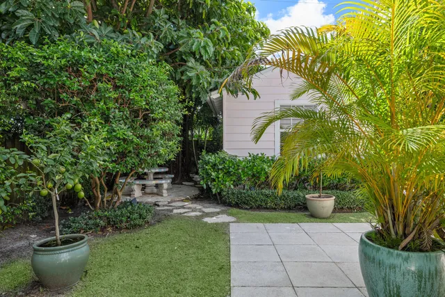 $10,500 | 312 Puritan Road, West Palm Beach, FL 33405