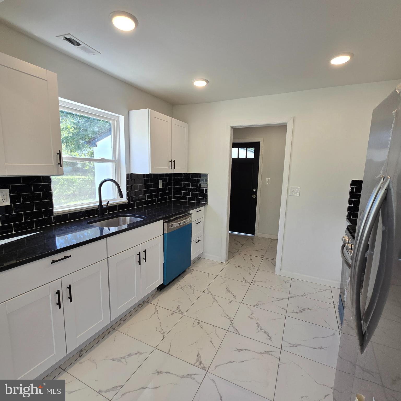 38 Richards Avenue Pine Hill, NJ 08021 - Photo 7 of 25
