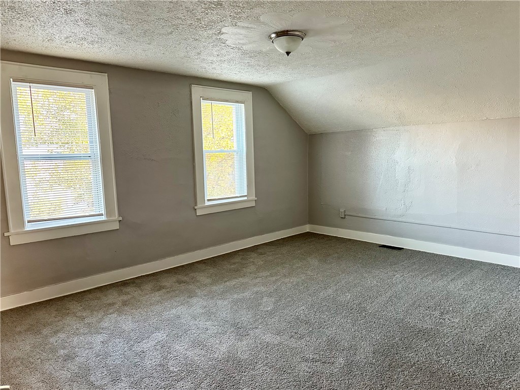 61 Myrtle Street Rochester, NY 14606 - Photo 15 of 18 Bedroom #3