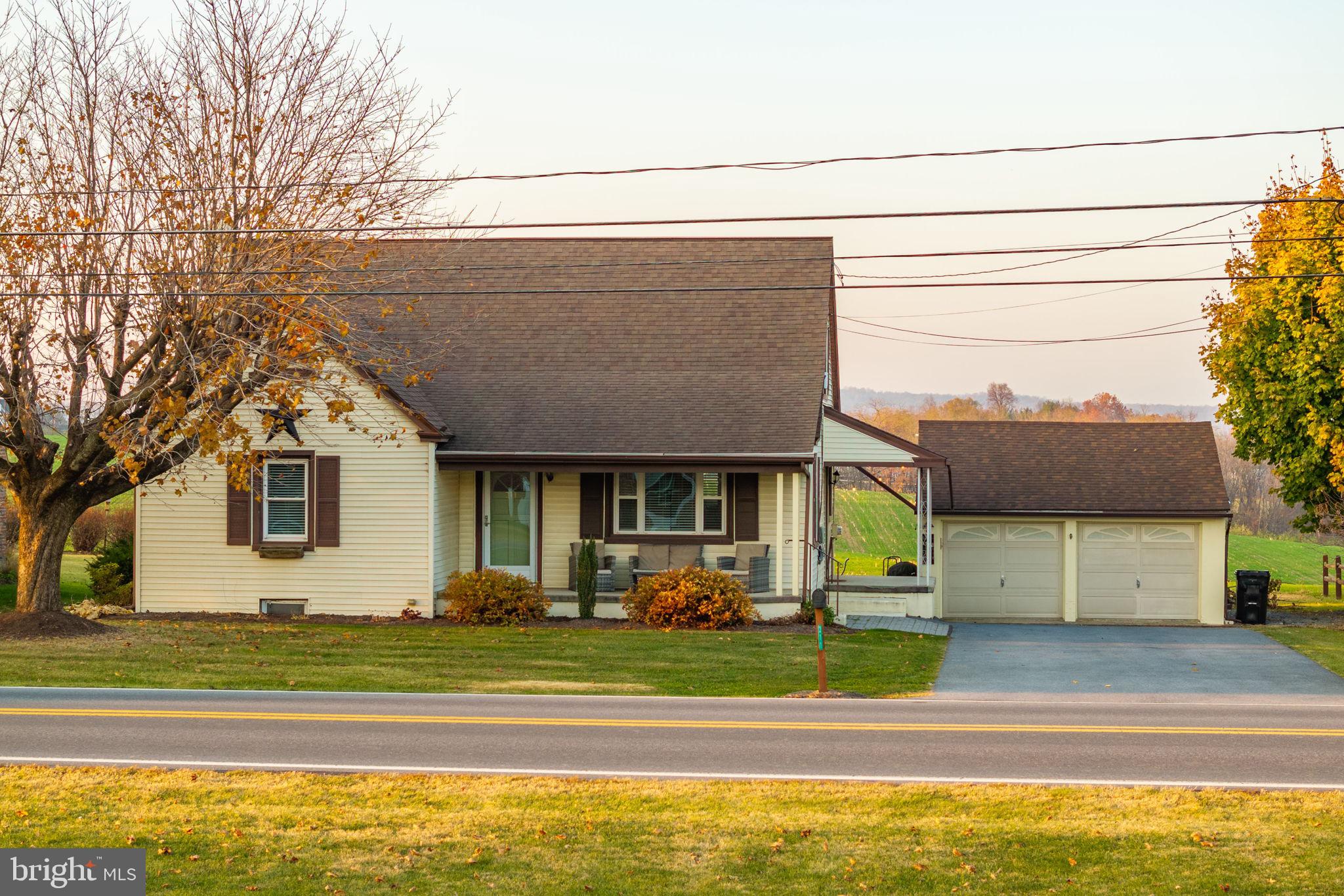 211 East Lexington Road Lititz, PA 17543 - Photo 3 of 58