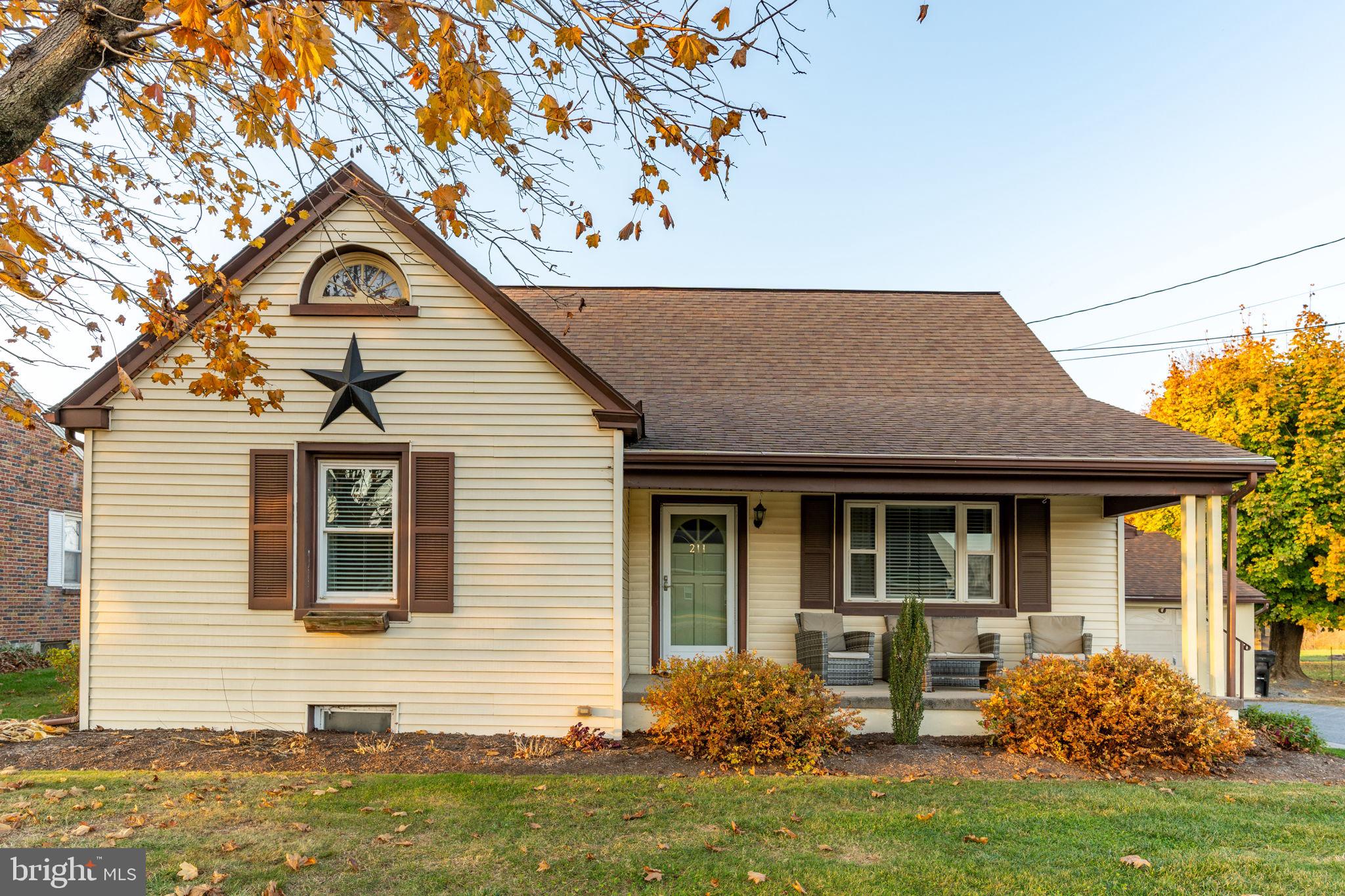211 East Lexington Road Lititz, PA 17543 - Photo 4 of 58