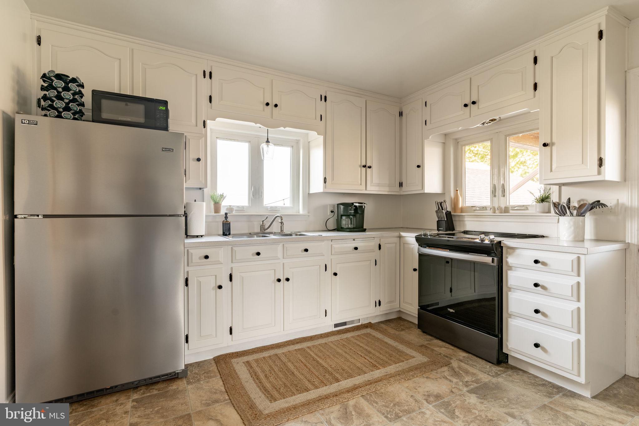 211 East Lexington Road Lititz, PA 17543 - Photo 10 of 58