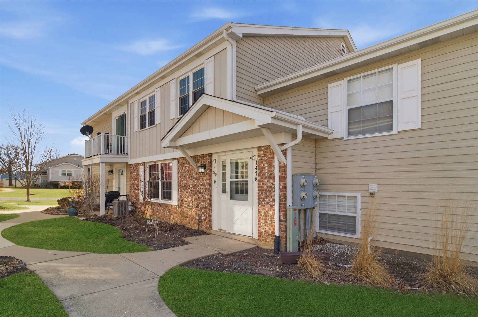 1478 Timber Trail Wheaton, IL 60189 - Photo 1 of 1 a front view of a house with a yard and porch
