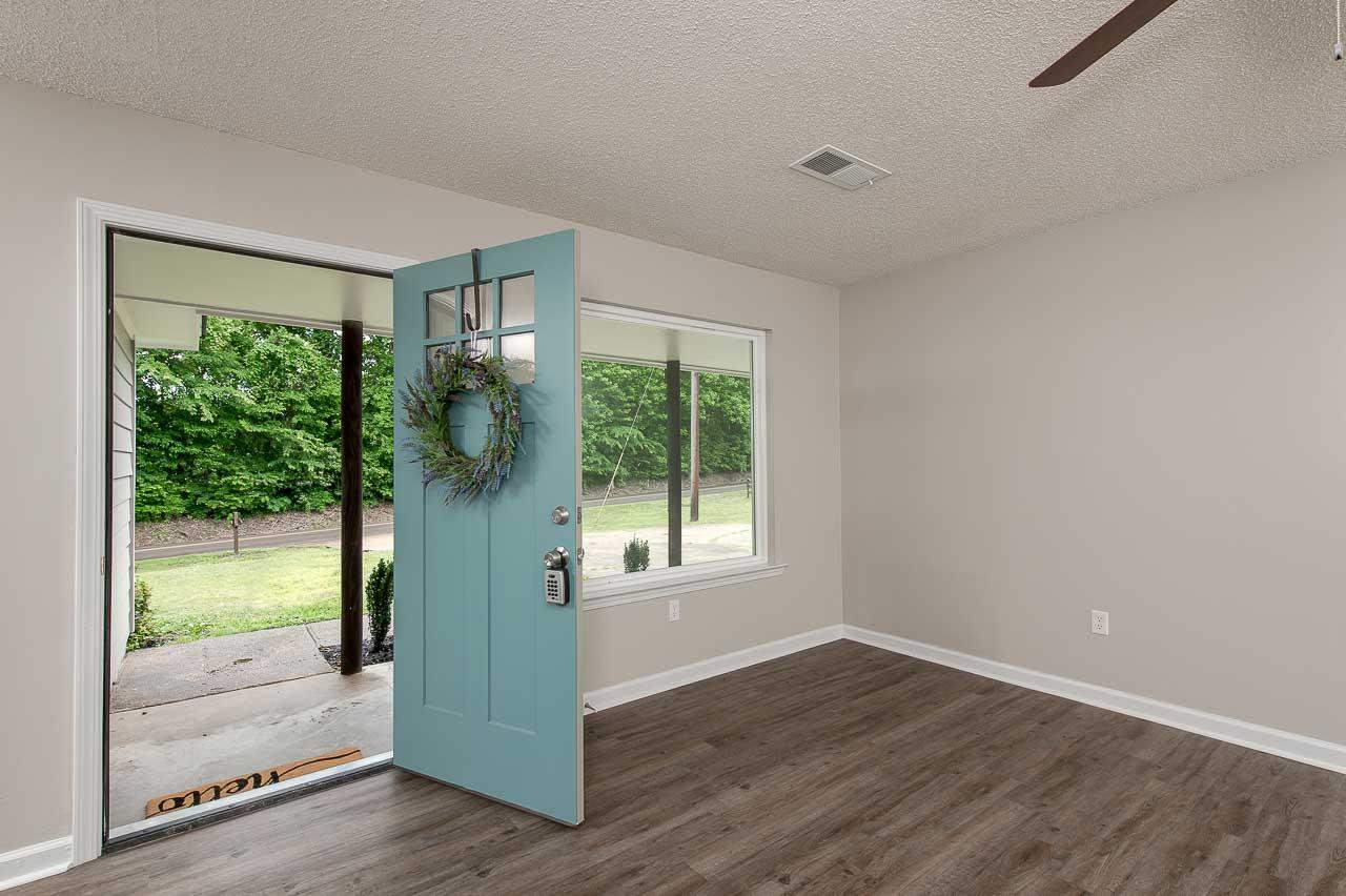 1051 Shiloh Road Covington, TN 38019 - Photo 4 of 25 Gallery Image 4