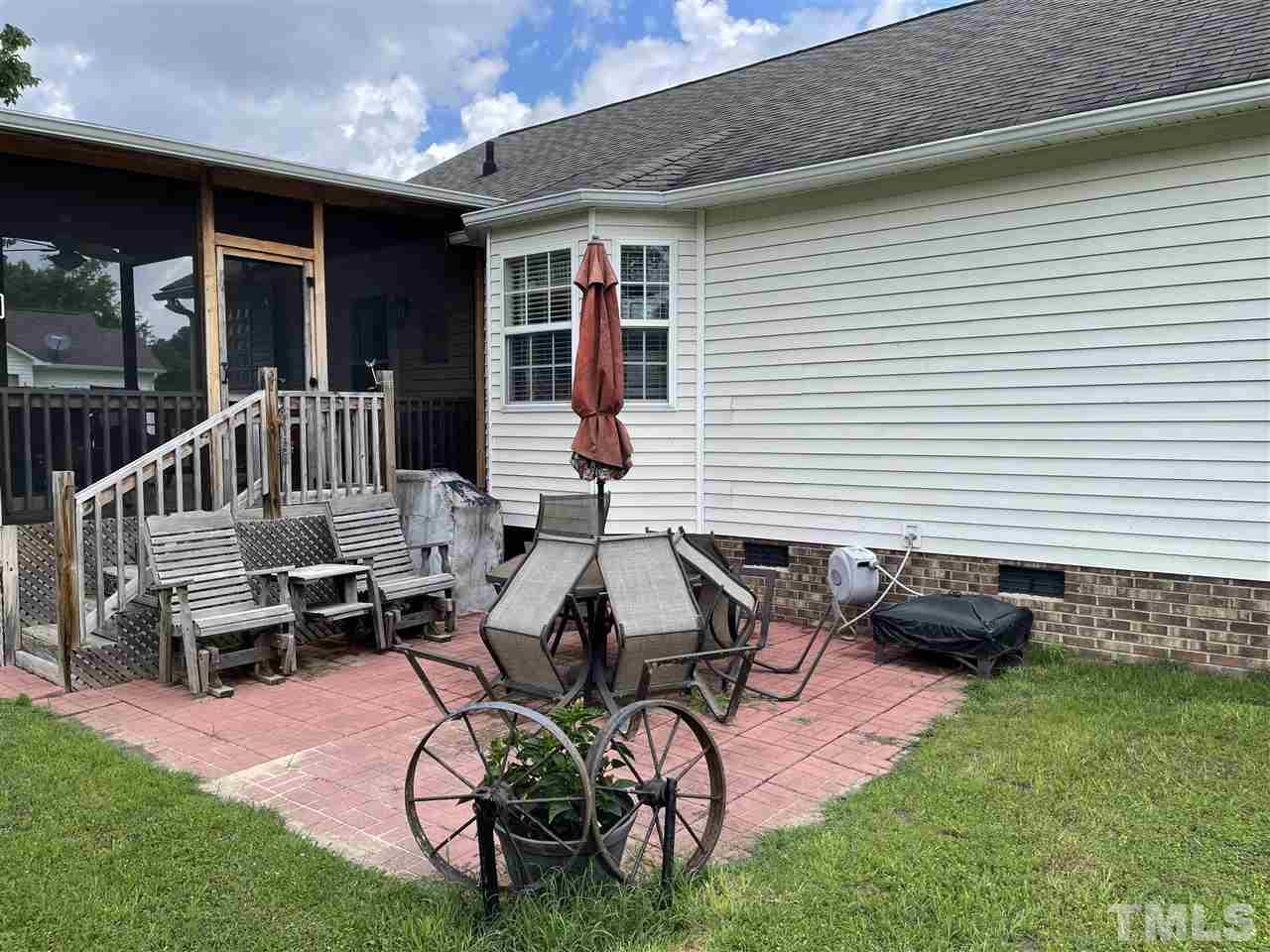 1084 McLemore Road Clayton, NC 27520 - Photo 5 of 10