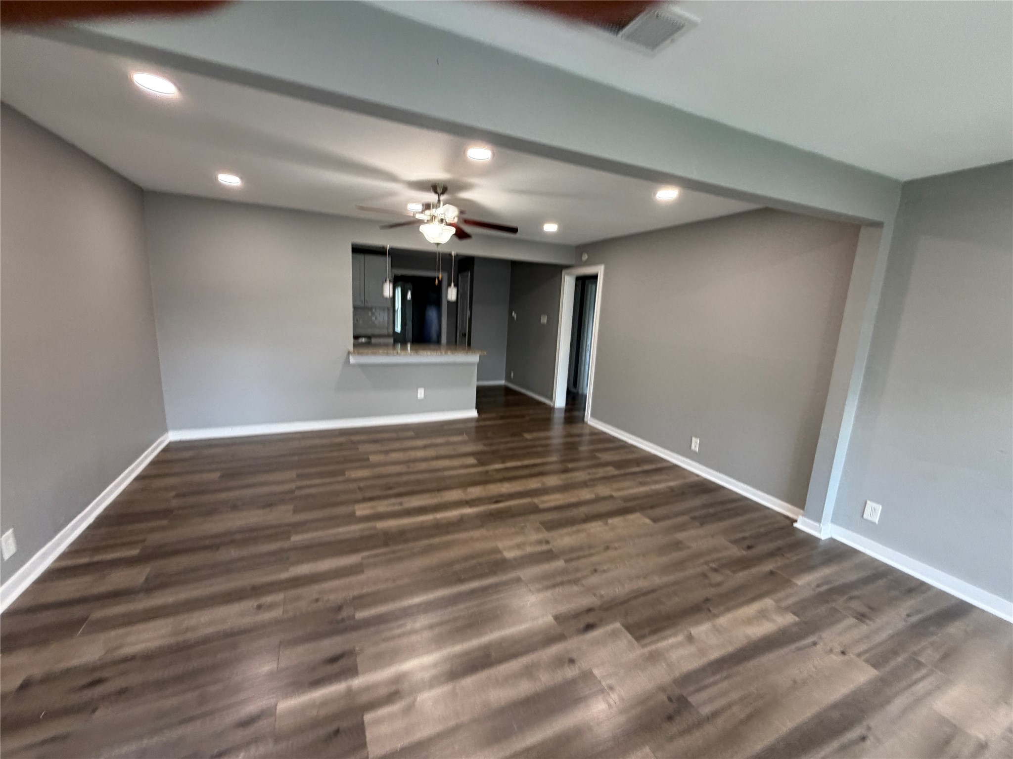 7619 Ilex Street Houston, TX 77012 - Photo 3 of 12