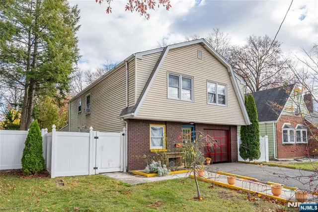 $725,000 | 235 Elm Avenue, Teaneck, NJ 07666