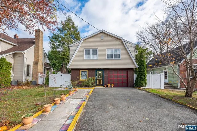 $725,000 | 235 Elm Avenue, Teaneck, NJ 07666